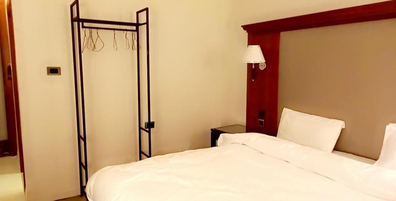 P.A.S.H.A Boutique Hotel Amman Extérieur photo